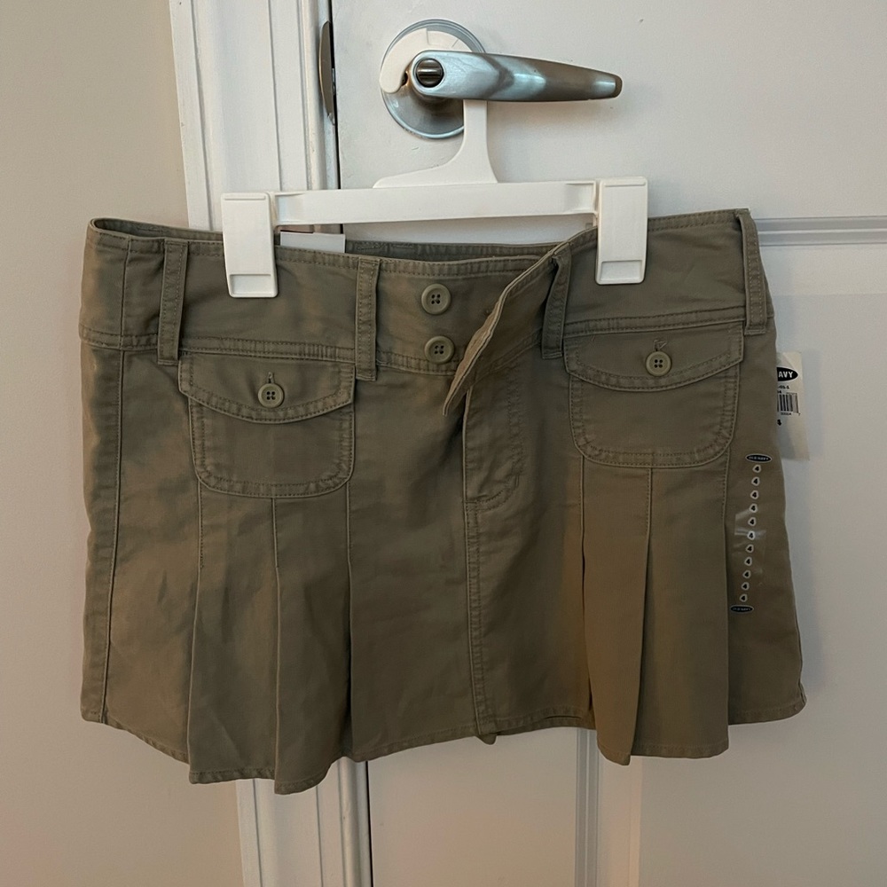 low rise mini cargo skirt